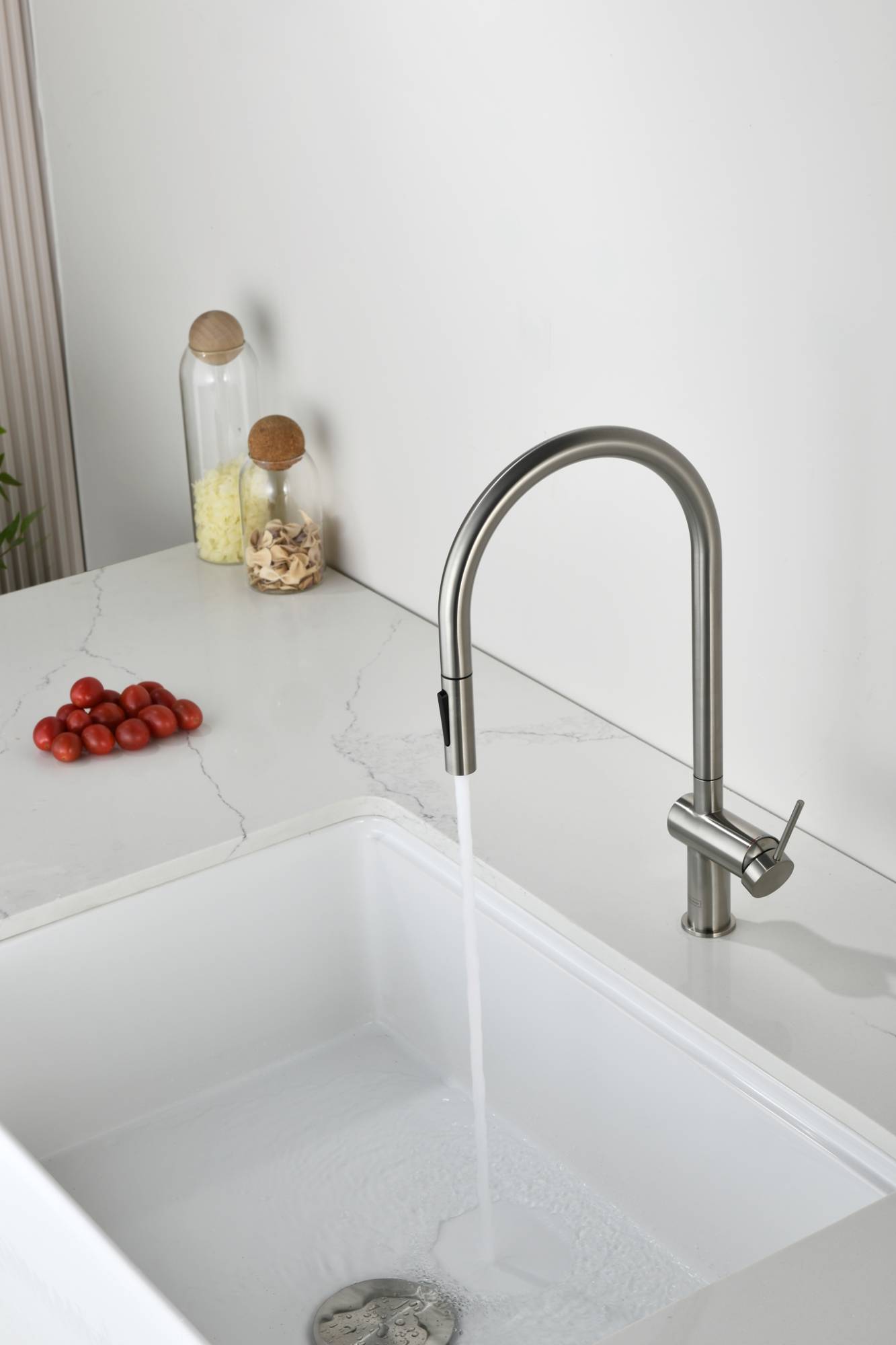 Смеситель для кухни AQUAme Cucina AQM9901BN с выдвижным изливом, никель шлифованный фото 2