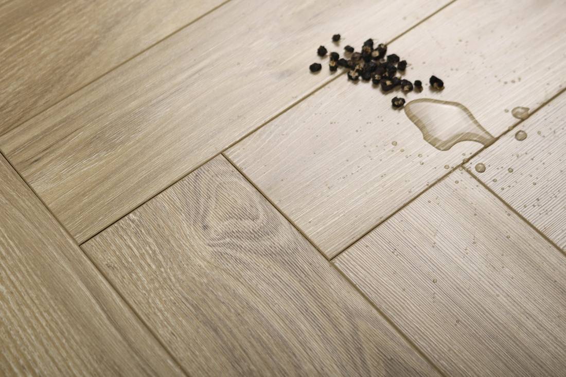 Ламинат Icon Floor Orange Prime 12/34 4V ORP-202 Орех тонированный 600x100 фото 3