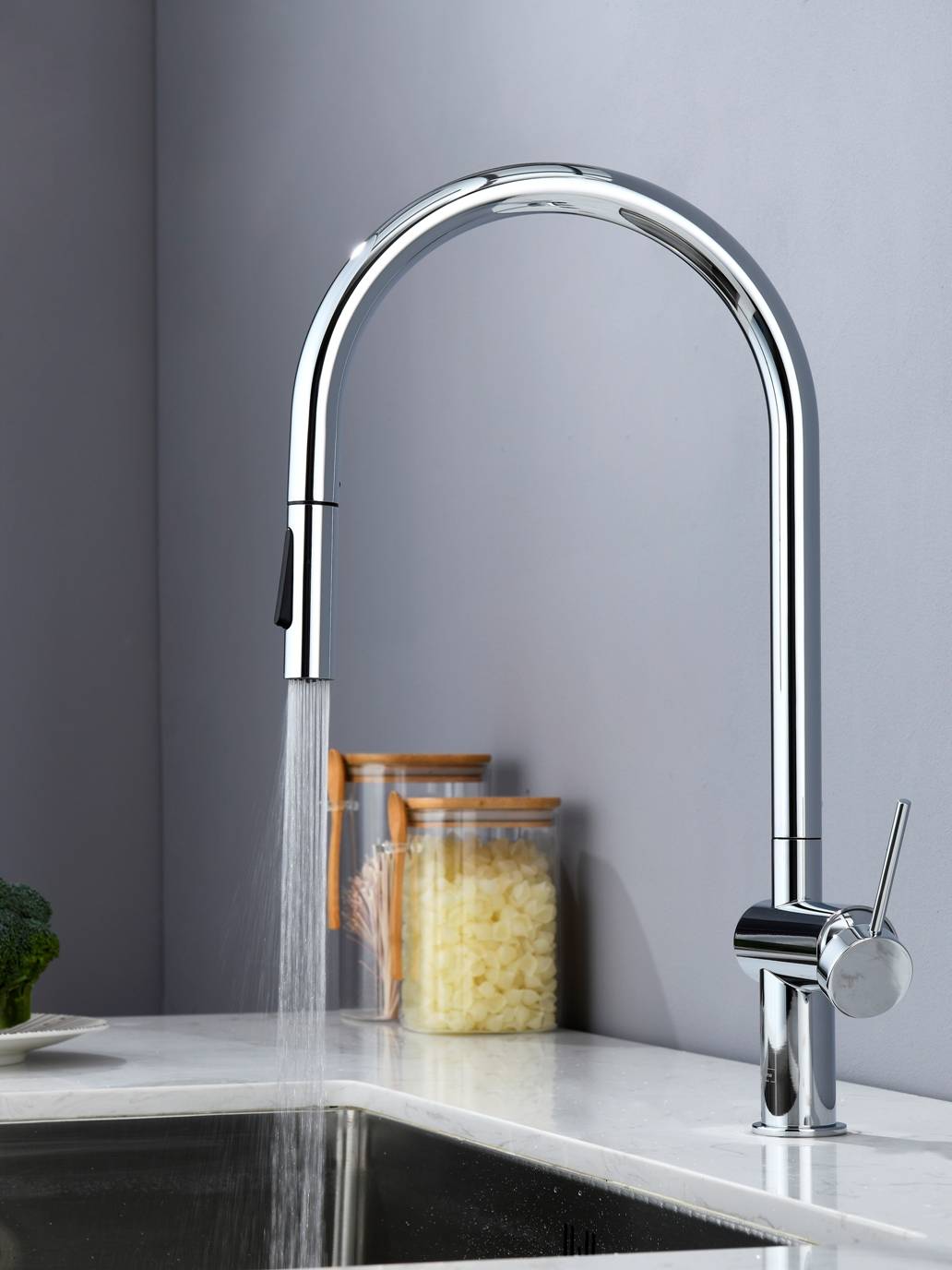 Смеситель для кухни AQUAme Cucina AQM9901CR с выдвижным изливом, хром
