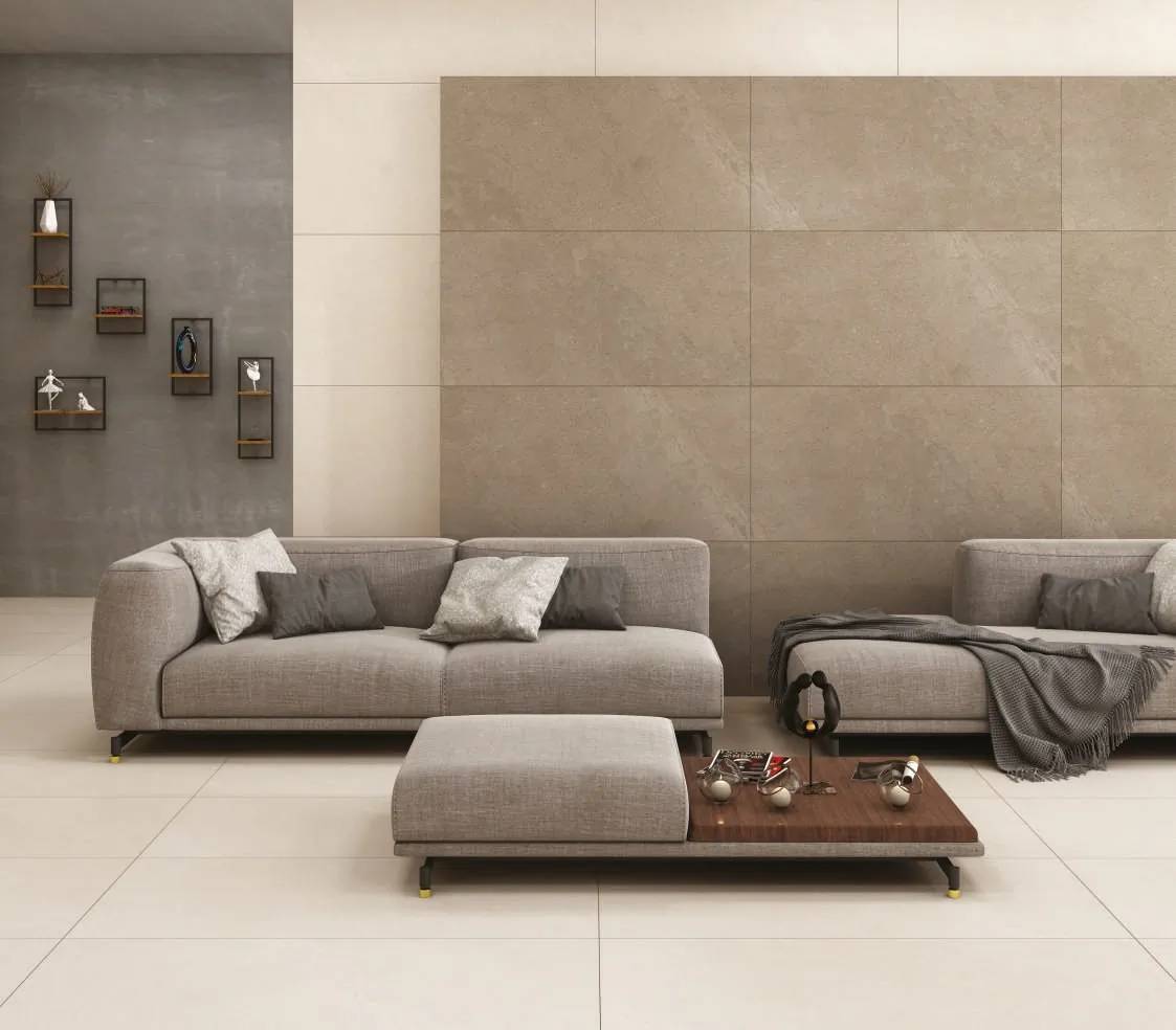 Матовая плитка "под дерево" на полу