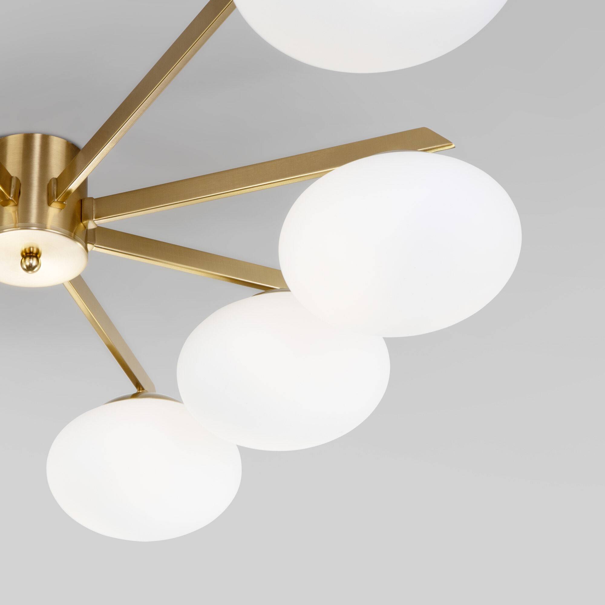 Потолочный светильник Eurosvet Opaline 70220/8 латунь Smart фото 2