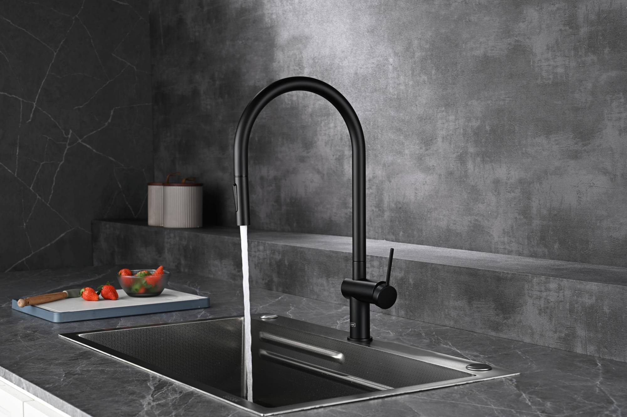 Смеситель для кухни AQUAme Cucina AQM9901MB с выдвижным изливом, черный матовый фото 11