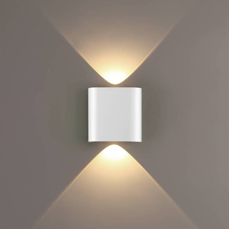 Настенный светодиодный светильник Odeon Light Magnum 7192/2WL