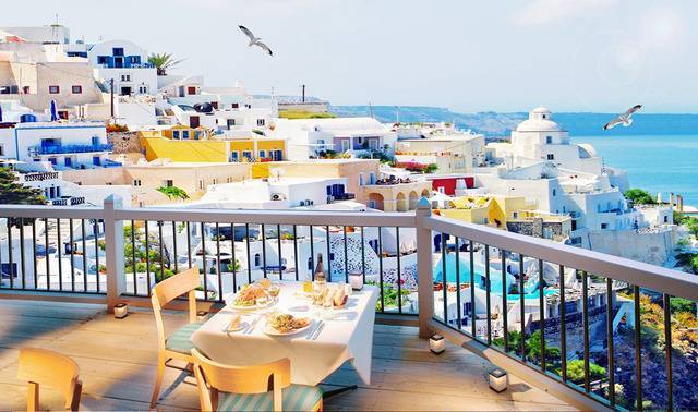 3D Фотообои Artegrafico «Вид с террасы Санторини» TER021 песок