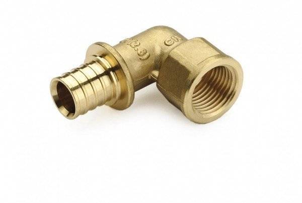 Угольник-переходник с внутренней резьбой Stout 20xG 3/4, SFA-0006-002034