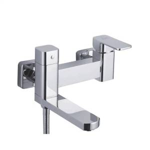 Смеситель для ванны Rose R2602 хром