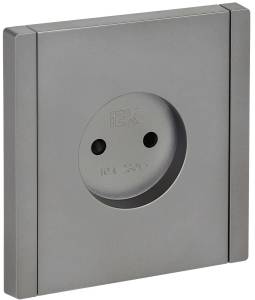 Розетка 1-местная с защитными шторками IEK Forte&Piano FP-R13-10-K46 сталь