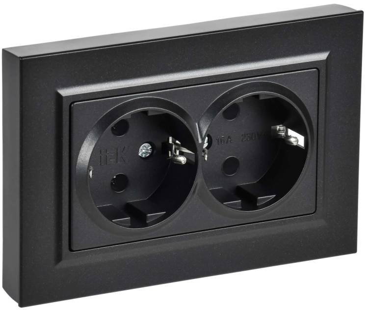 Розетка 2-местная с заземлением IEK Brite BR-R27-16-K02-F черный