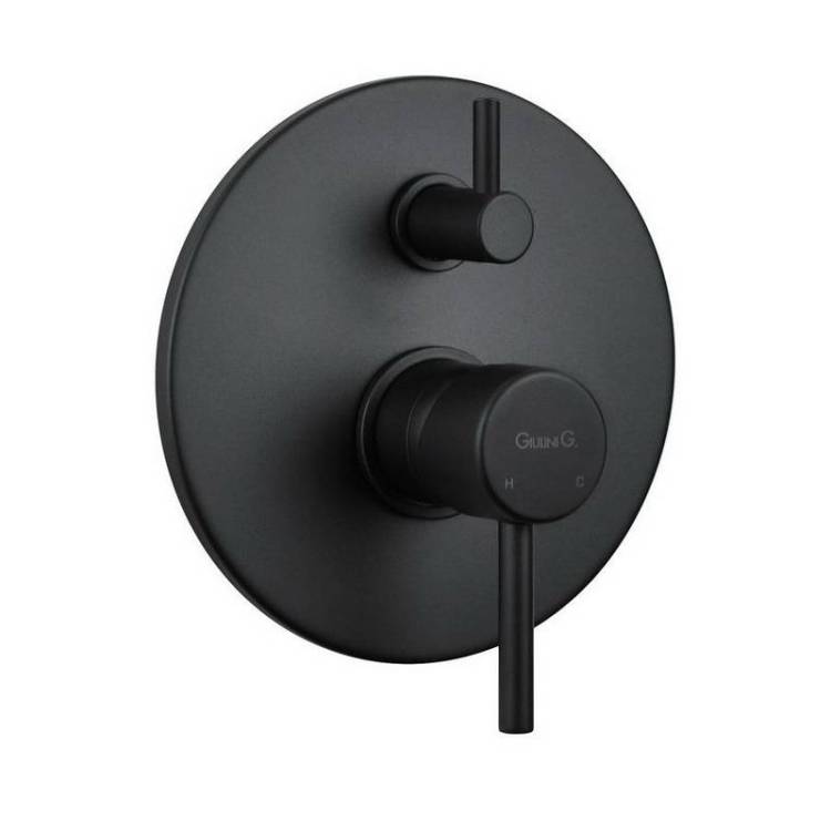 Смеситель для душа Giulini Futuro F6513-3NO встраиваемый с переключателем на 3 потребителя черный матовый