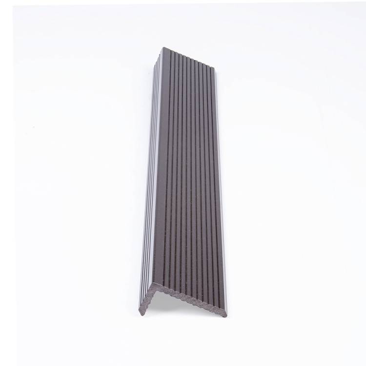 Угол торцевой Варяжский Композит Венге 3000x70x35