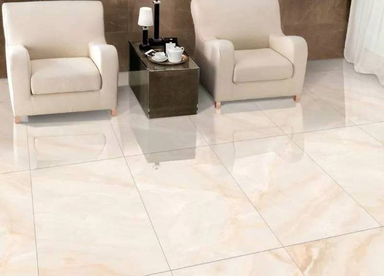 ITC Silk Onyx