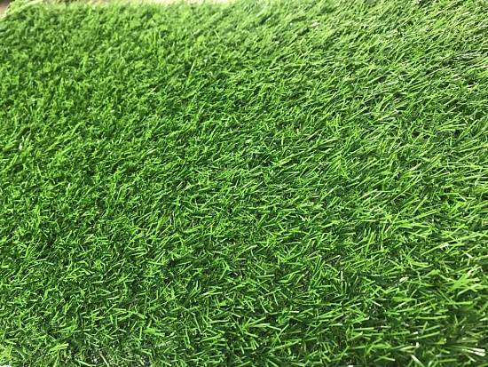 Искусственная трава Wuxi NQS-1812 18мм (рулон: 4x25=100 м2)