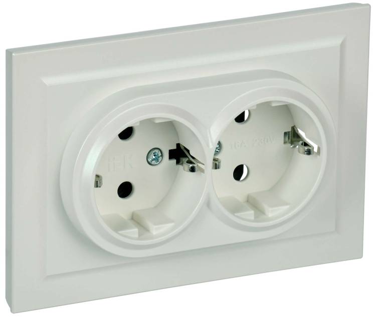 Розетка 2-местная с заземлением и шторками IEK Brite BR-R24-16-K36-F жемчуг