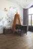 LVT Плитка Quick-Step Balance Glue Plus 2.5/33 4V BAGP40027 Дуб Коттедж Темно-коричневый 1256x194 фото 3