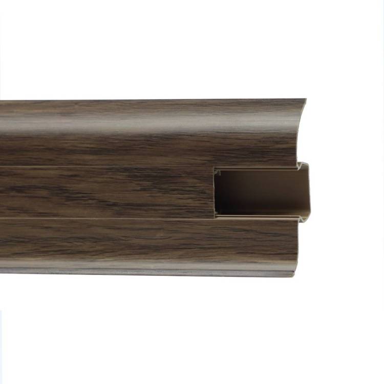 Напольный плинтус Royce 818 Дуб Гартвис 2200x58x20