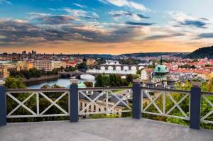 3D Фотообои Artegrafico «Балкончик где-то в Европе» T016 песок