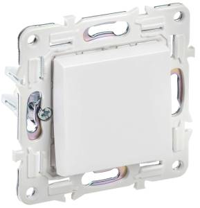 Выключатель 1-клавишный проходной IEK Skandy SK-V12-0-10-K01 арктический белый