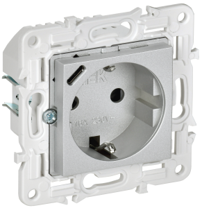 Розетка 1-местная с заземлением, шторками и USB Type С IEK Skandy SK-R14-16-U14-018-K23 серебряный