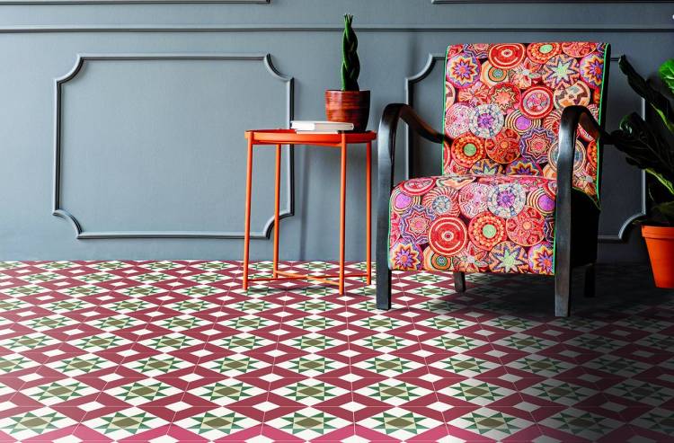 Nanda Tiles Kompas