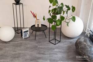 SPC Ламинат Vinilam Ceramo Stone 8/34 4V 71616 Цемент Серый 940x470