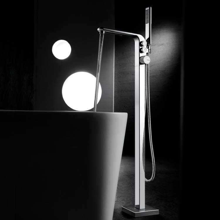 Смеситель для ванны Black&White U7642 напольный, красный