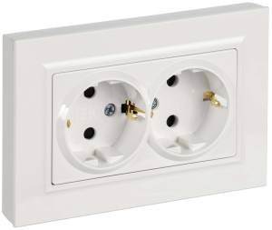 Розетка 2-местная с заземлением и шторками IEK Brite BR-R28-16-K01-F-PRO белый