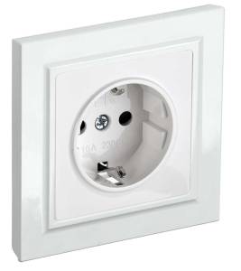 Розетка 1-местная с заземлением и шторками IEK Brite BR-R14-16-K01-F белый