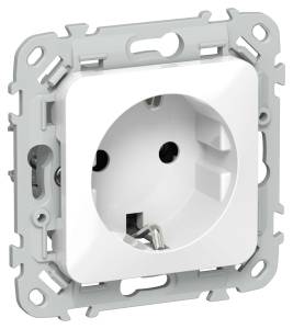 Розетка 1-местная с заземлением IEK Flite FI-R11-16-1-K01 белый