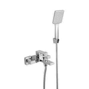 Смеситель для ванны с душем Belz B60613 Хром