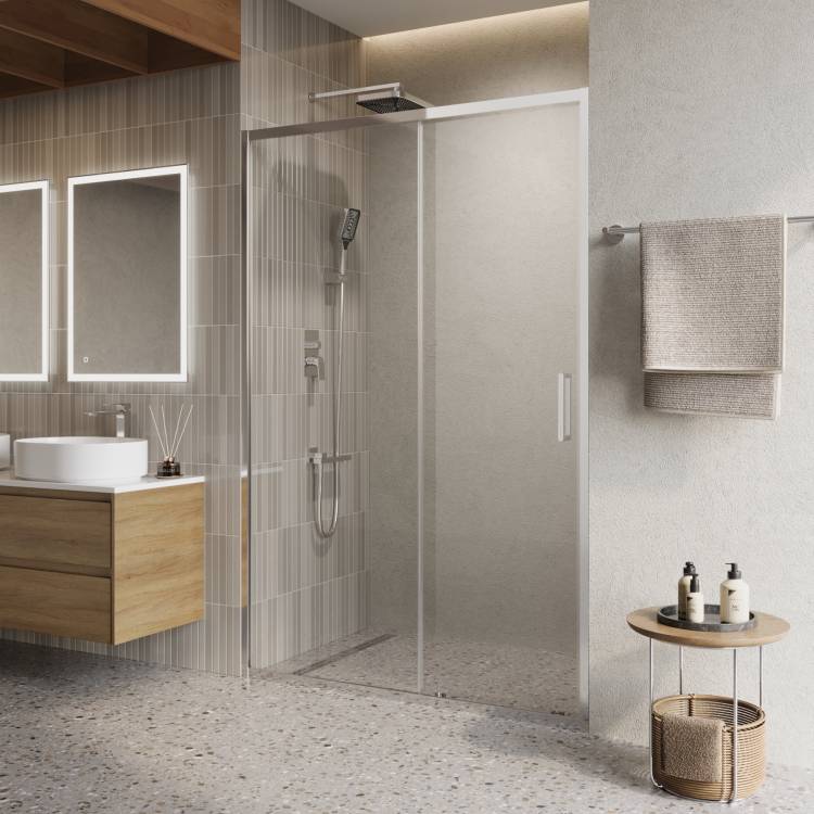 Душевая дверь BelBagno Luce LUCE-BF-1-130-C-Cr профиль хром глянцевый, стекло прозрачное, 130x195