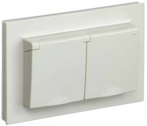 Розетка 2-местная с заземлением, шторками и крышкой IEK Brite BR-R26-16-44-K10-F бежевый