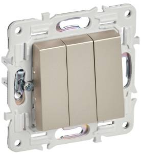Выключатель 3-клавишный IEK Skandy SK-V30-0-10-K37 шампань