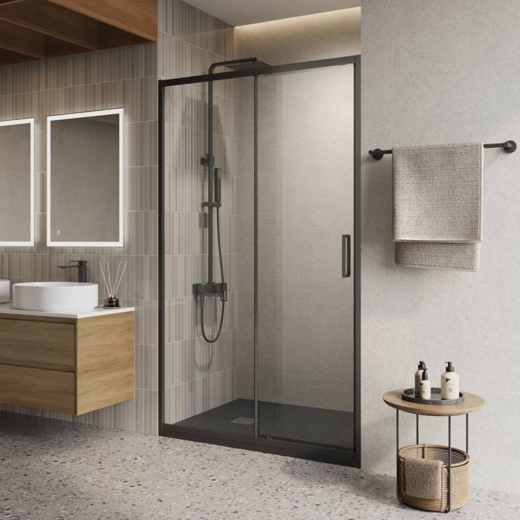 Душевая дверь в нишу BelBagno LUCE-BF-1-120-C-NERO профиль черный, стекло прозрачное, 120x195