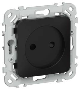 Розетка 1-местная с защитными шторками IEK Flite FI-R13-10-K02 черный