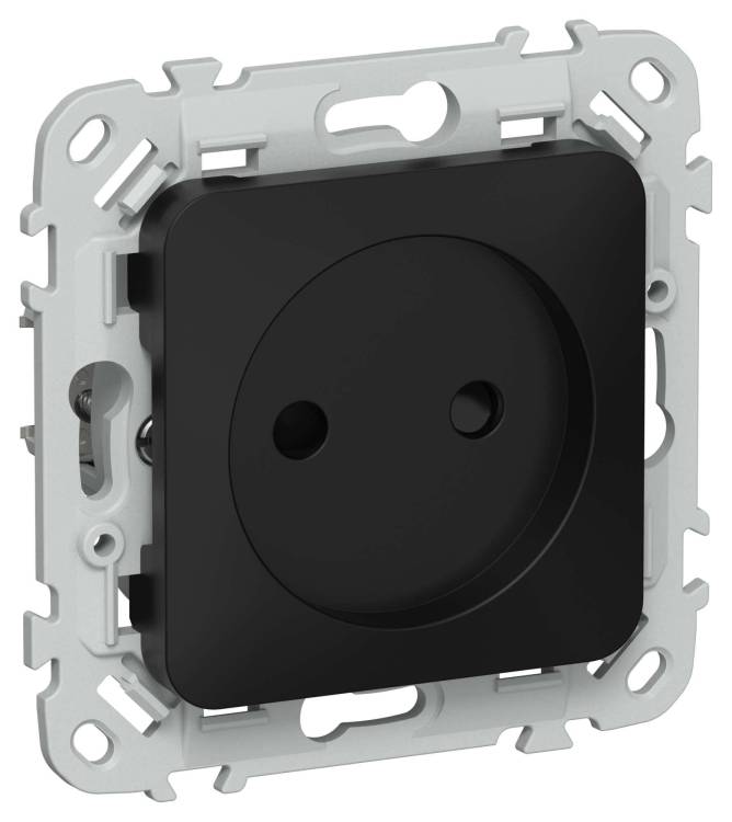 Розетка 1-местная с защитными шторками IEK Flite FI-R13-10-1-K02 черный