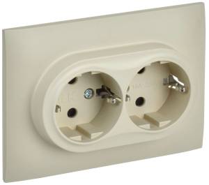 Розетка 2-местная с заземлением и шторками IEK Skandy SK-R24-16-K10-F бежевый