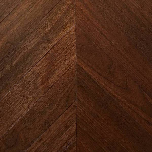 Двухслойная инженерная доска Wood Bee Chevron Американский Орех Селект 510x92x12