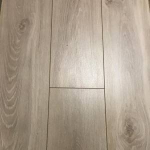 Ламинат Peli Cosmo 8/33 4V CO 517 Дуб Гамма 1290x190