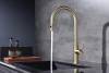 Смеситель для кухни Paulmark Galant Ga213077-LG с выдвижным изливом, светлое золото фото 3