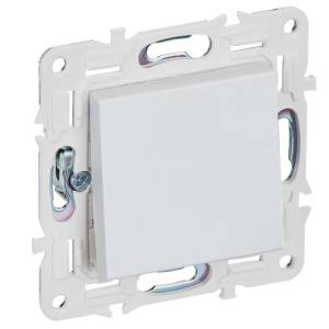Выключатель 1-клавишный перекрестный IEK Skandy SK-V13-0-10-K01 арктический белый