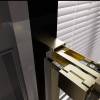 Душевая дверь в нишу Veconi Premium Trento PTD30-G-150-01-C4 профиль брашированное золото, стекло прозрачное, 150x200 фото 3