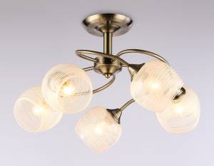 Подвесная люстра Ambrella light Traditional TR3199