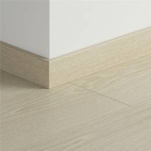Плинтус Quick-Step QSPSKR04088 2400x77x14