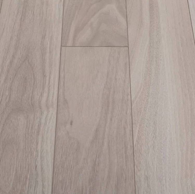Ламинат Floor Fort Walnut Tree 10/33 4V 19023-17 Орех Мэриленд 1220x130