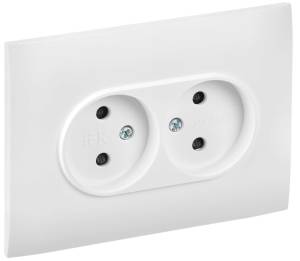 Розетка 2-местная с защитными шторками IEK Skandy SK-R23-10-K01-F арктический белый