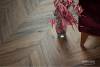 LVT Ламинат Vinilam Parquet Chevron Glue 2.5/42 4V I107516 Шеврон Лувр 690x115 фото 4
