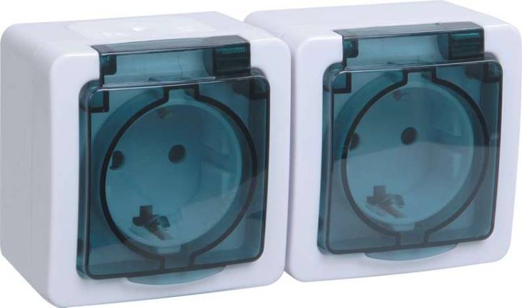 Розетка 2-местная с заземлением и крышкой IEK Гермес Plus ERMP22-K03-16-54-EC белый, крышка дымчатый