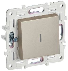 Выключатель 1-клавишный проходной IEK Skandy SK-V12-1-10-K37 шампань