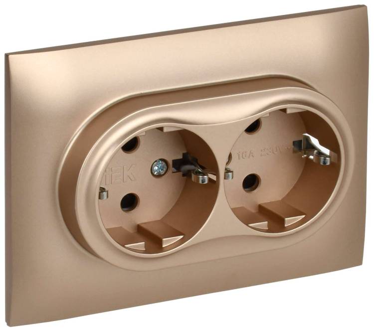 Розетка 2-местная с заземлением и шторками IEK Skandy SK-R24-16-K98-F песочный