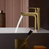 Смеситель для раковины Hansgrohe Talis E 71712990 полированное золото фото 2